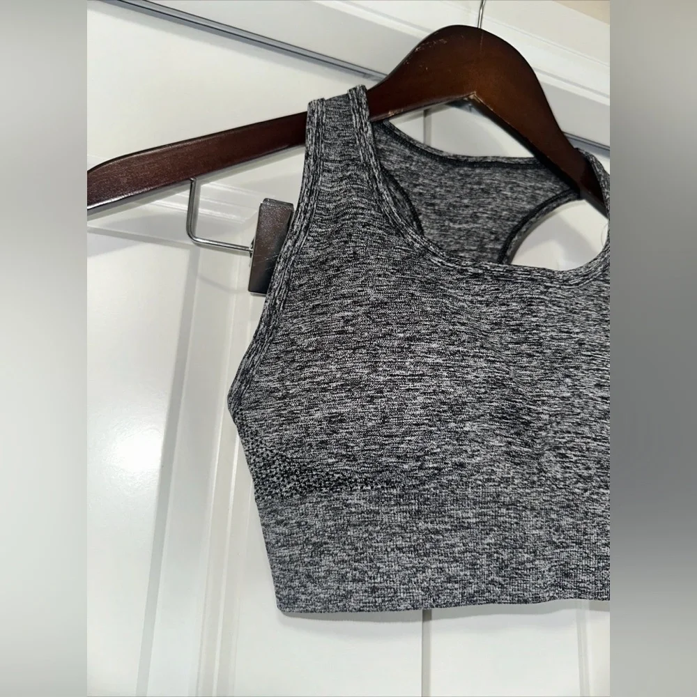Wearwolf Stretch Racerback Lightweight Sports Bra Grey S NWT